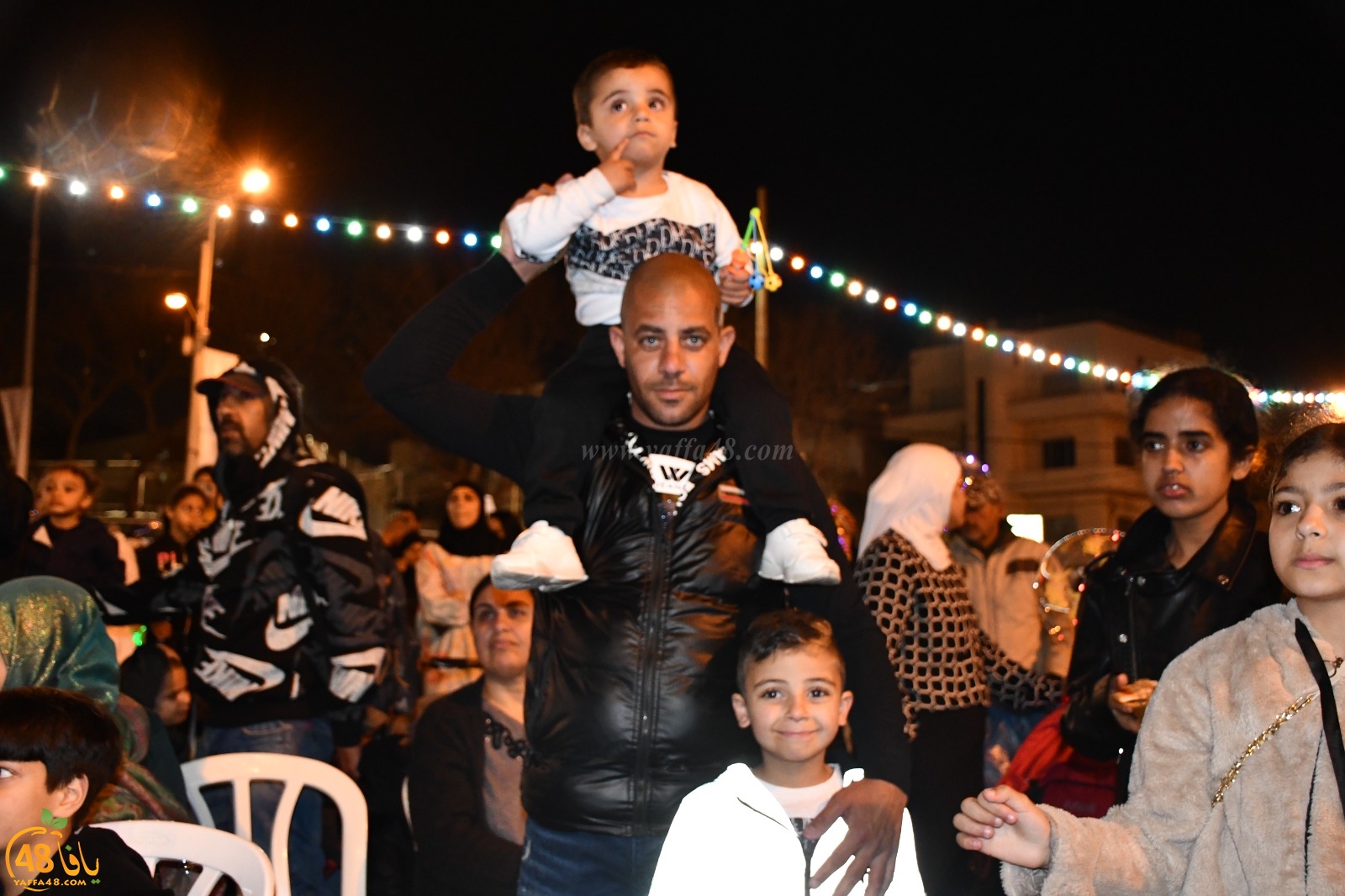  صور: حضور غفير في اليوم الثاني لفعاليات سوق يافا الرمضاني 